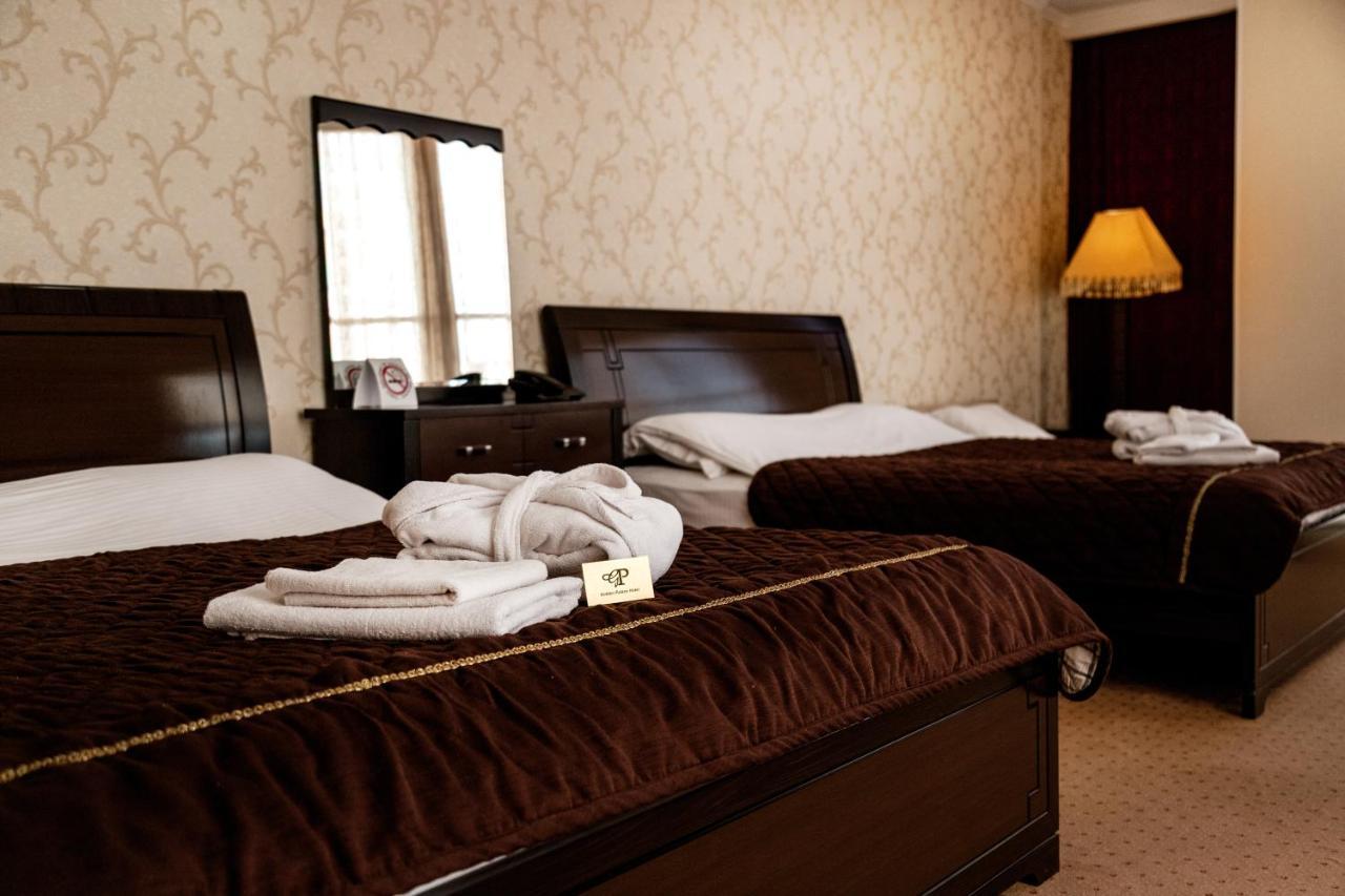 Golden Palace Aktau  Bagian luar foto
