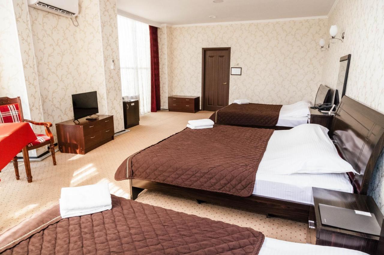 Golden Palace Aktau  Bagian luar foto