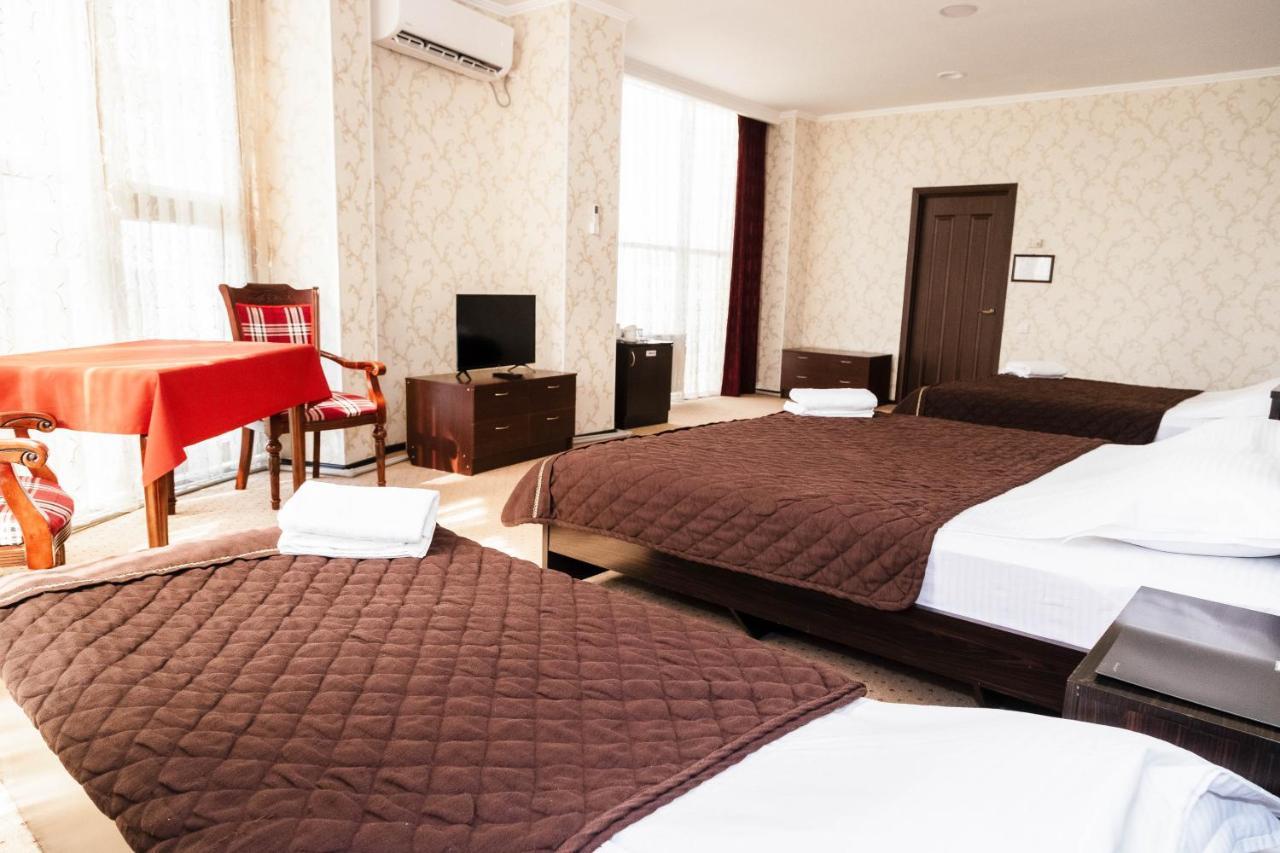 Golden Palace Aktau  Bagian luar foto